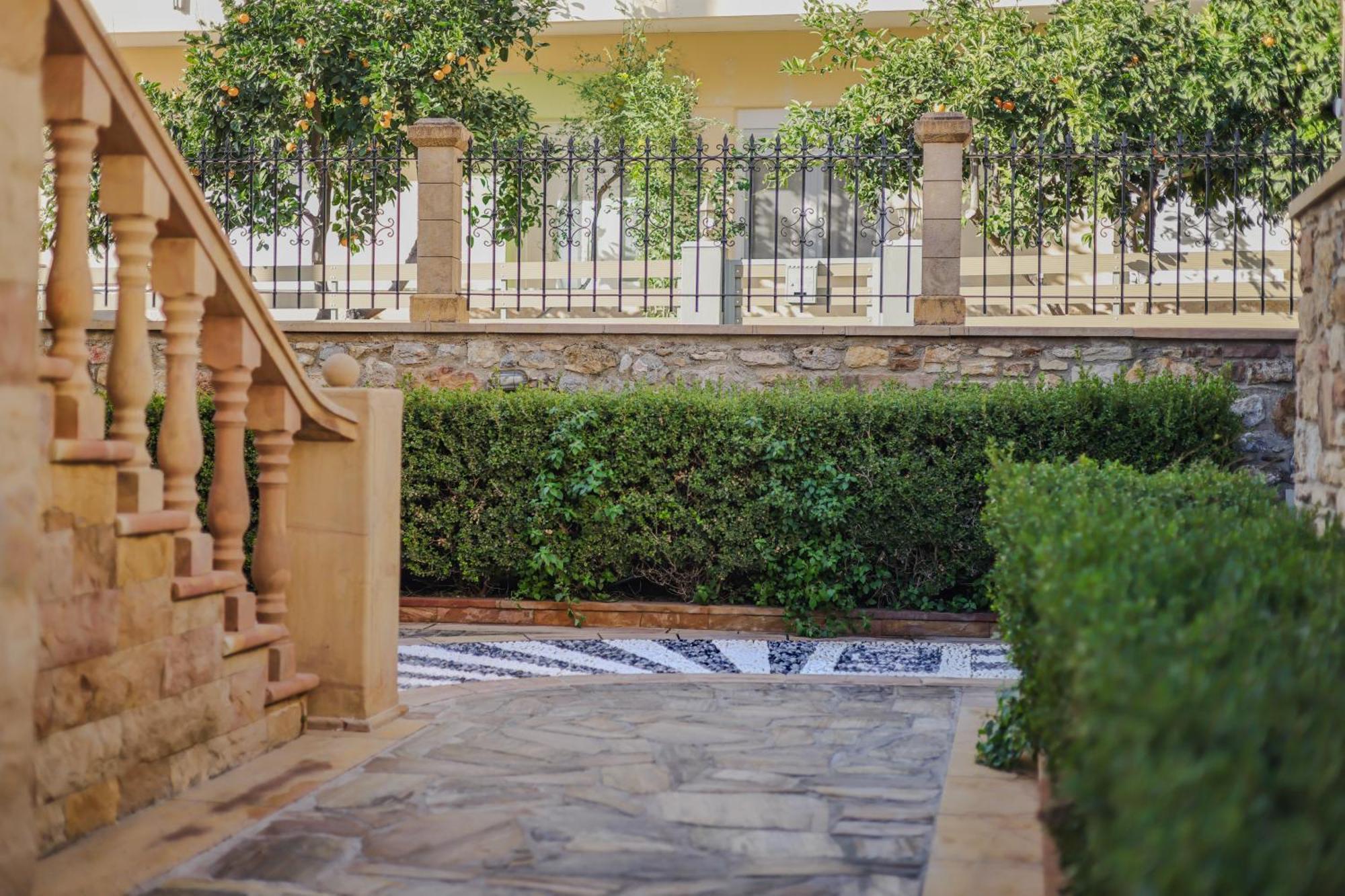 Archontiko Frideriki Luxury Apartments Chios Town Exteriér fotografie