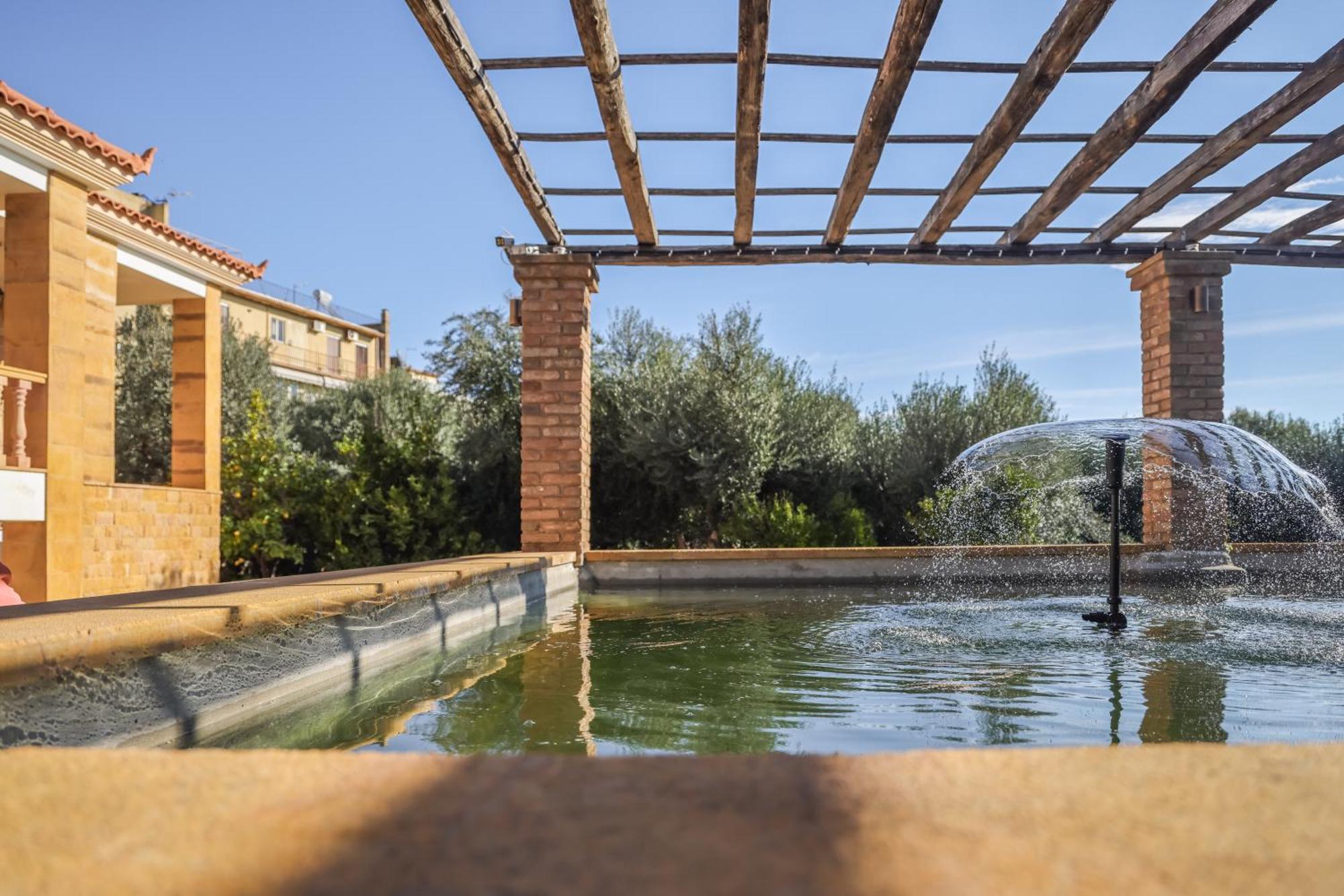 Archontiko Frideriki Luxury Apartments Chios Town Exteriér fotografie